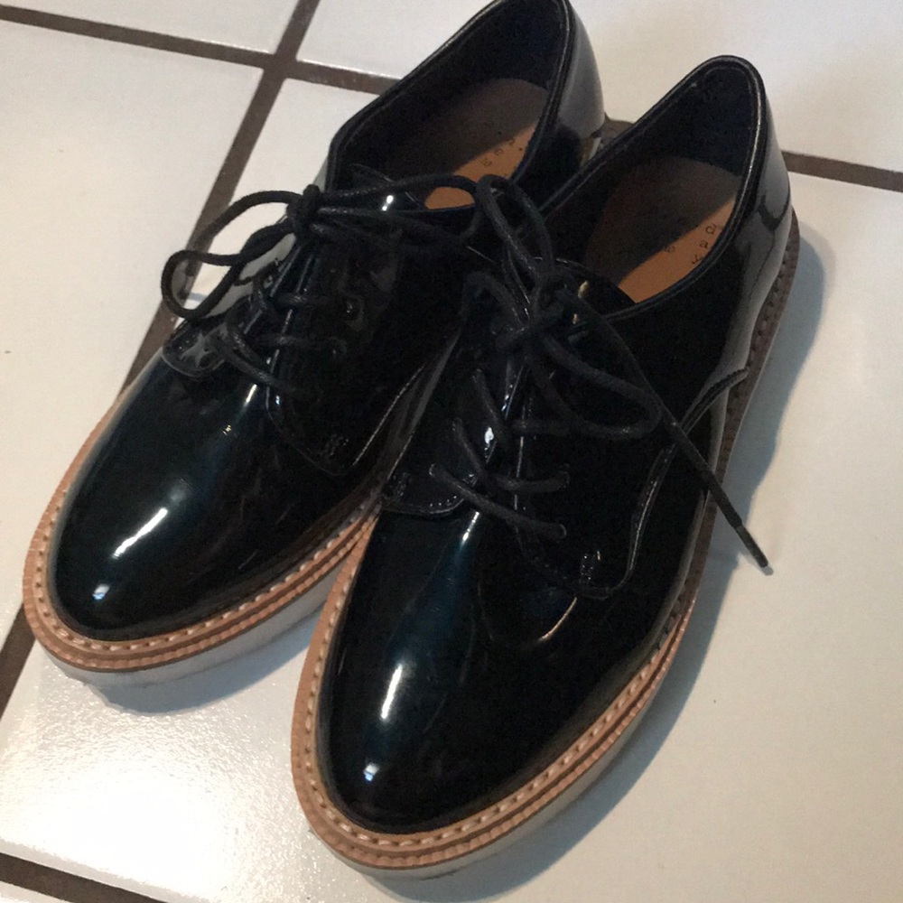Black Oxford platform shoes